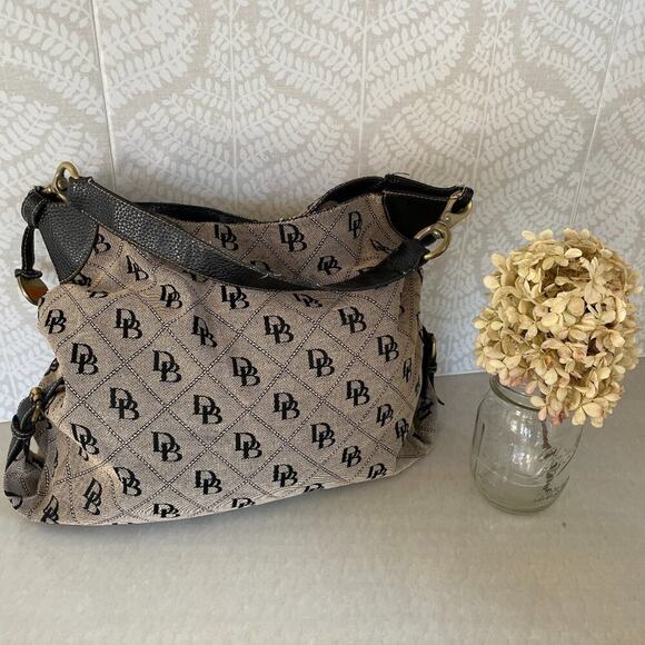 Dooney & Bourke Tan Signature Canvas Brown Leather Trim Bucket/Shoulder Bag - Picture 1 of 16